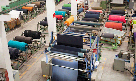 Aplicação de antiespumante na indústria de impressão e tingimento têxtil